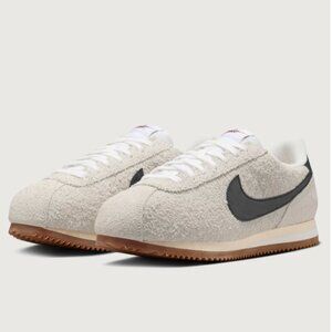 Nike Cortez Vintage Suede - Size 9